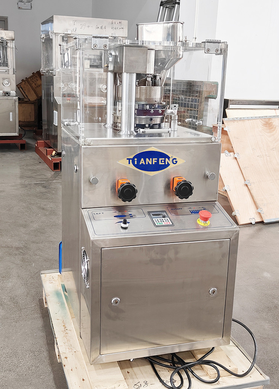 Maßgeschneiderte Tablettenherstellmaschine Ersatzteile 2,2 kW Motor in einem Holzgehäuse verpackt