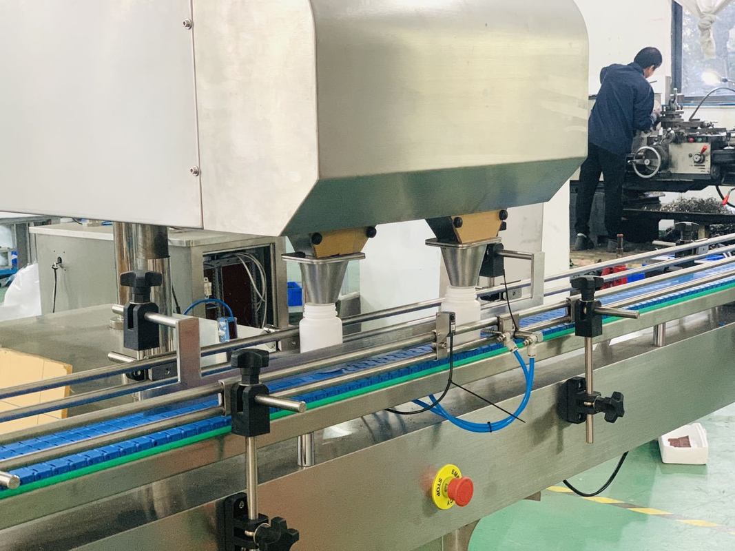 Kapazitätszähl- und Abfüllmaschine mit einer Kapazität von 10-120 Flaschen/Minute, Maschinengewicht kg 320